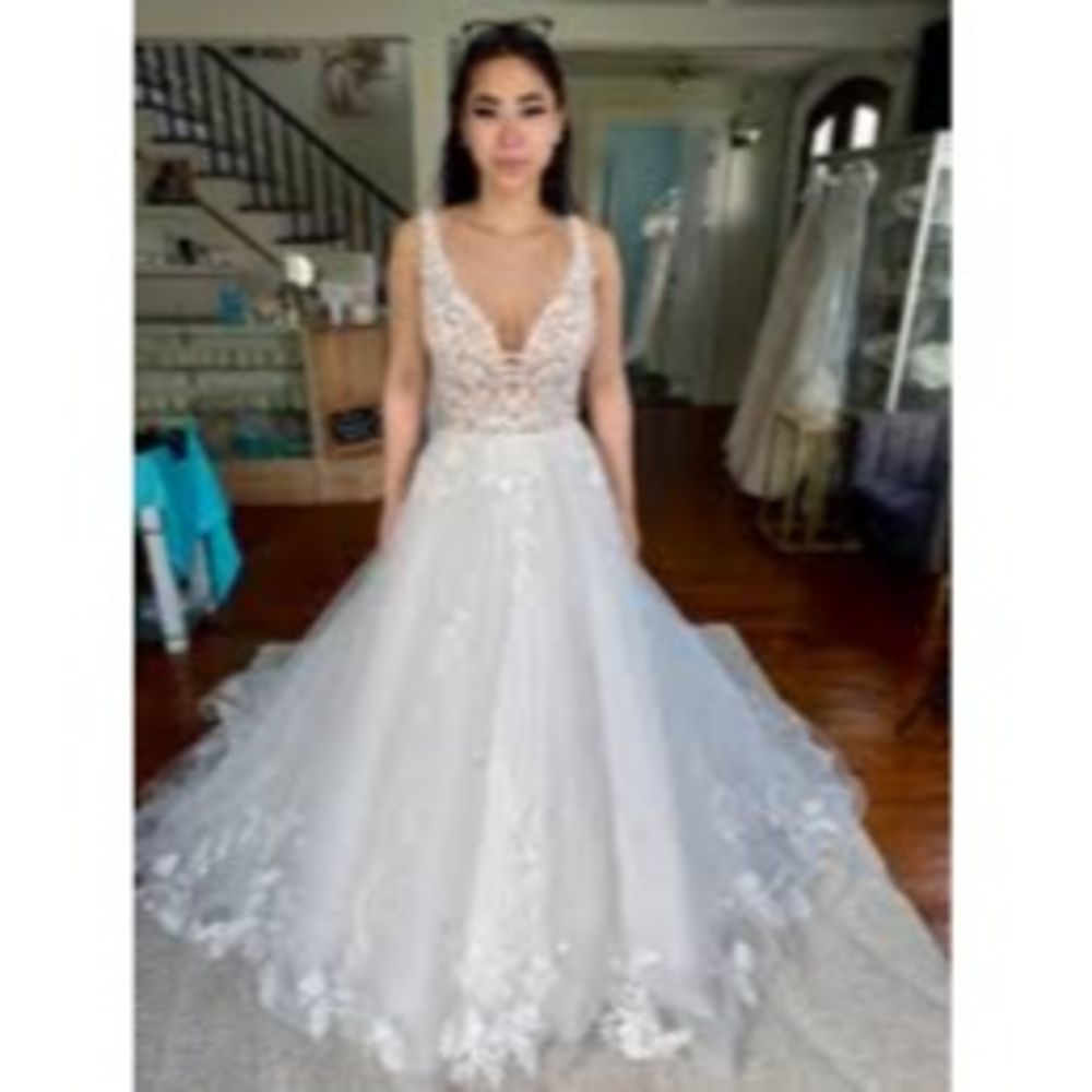 Justin Alexander 88363 Wedding Dress Sample in Tan